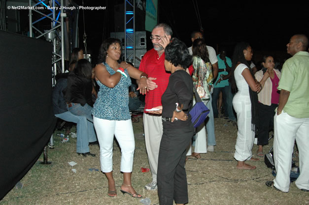 Audience & Venue - Air Jamaica Jazz & Blues Festival 2007 - The Art of Music - Thursday, January 26th - 10th Anniversary - The Aqueduct on Rose Hall - Air Jamaica Jazz & Blues Festival 2007 - The Art of Music - Tuesday, January 23 - Saturday, January 27, 2007, The Aqueduct on Rose Hall, Montego Bay, Jamaica - Negril Travel Guide, Negril Jamaica WI - http://www.negriltravelguide.com - info@negriltravelguide.com...!