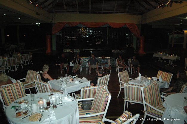 Dinner at Hedonism II - Caribbean Medical Mission, Sunday, October 22, 2006 - Negril Travel Guide, Negril Jamaica WI - http://www.negriltravelguide.com - info@negriltravelguide.com...!