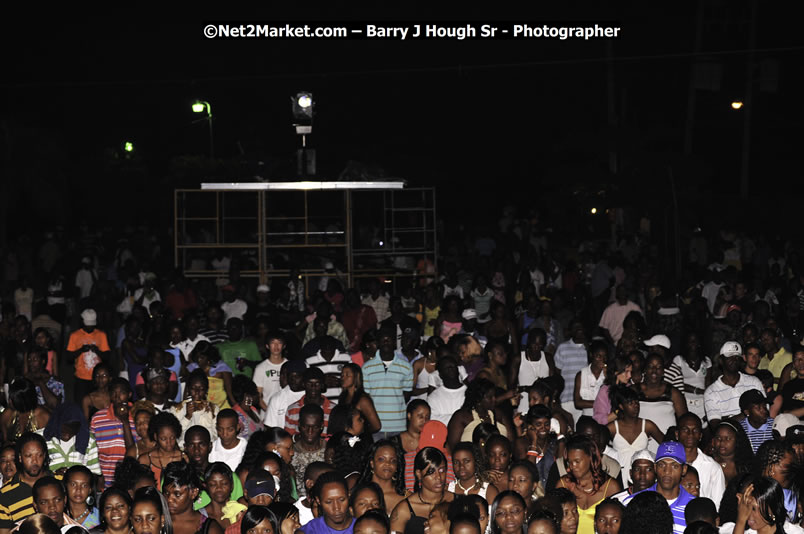 International Dancehall Queen Competition - Big Head Promotions Presents the Red Label Wine Dancehall Queen Competition - Saturday, July 26, 2008 @ Pier One, Montego Bay, Jamaica W.I. - Photographs by Net2Market.com - Barry J. Hough Sr. Photojournalist/Photograper - Photographs taken with a Nikon D300 - Negril Travel Guide, Negril Jamaica WI - http://www.negriltravelguide.com - info@negriltravelguide.com...!