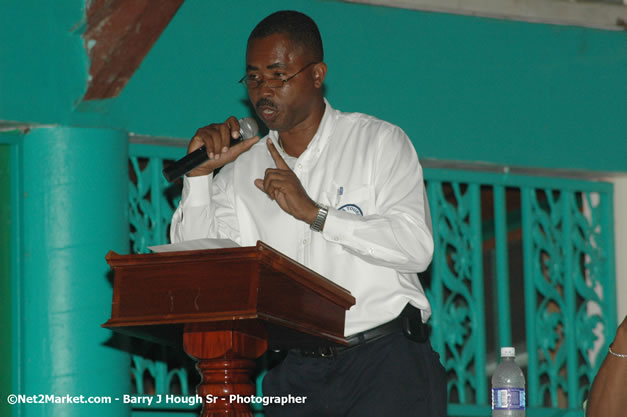 JUTA Tours Negril Chapter Annual Meeting - Clive Gordon Re-Elected as President, May 30, 2007, Negril Hills Golf Course, Sheffield, Westmoreland, Jamaica, W.I.  - Photographs by Net2Market.com - Negril Travel Guide, Negril Jamaica WI - http://www.negriltravelguide.com - info@negriltravelguide.com...!