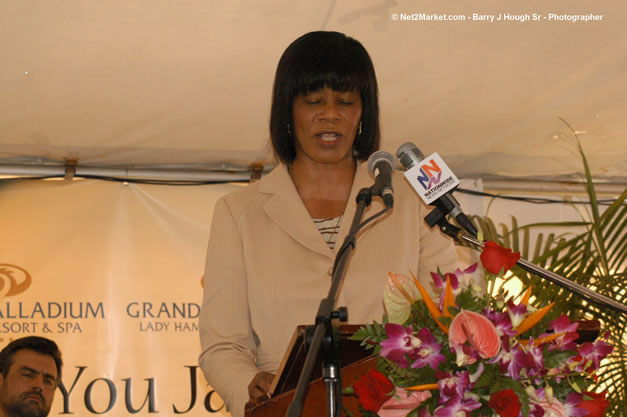 Palladium Hotels & Resorts - Groundbreaking of the 1600-Room Grand Palladium Lady Hamilton Resort & Spa and the Grand Palludium Jamaica Resort & Spa - Special Address: The Most Honorable Portia Simpson-Miller, O.N., M.P., Prime Minister of Jamaica - The Point, Lucea, Hanover, Saturday, November 11, 2006 @ 2:00 pm - Negril Travel Guide, Negril Jamaica WI - http://www.negriltravelguide.com - info@negriltravelguide.com...!