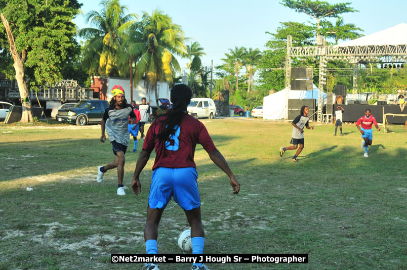 Marley Magic Traffic Jam - Celebrity Football @ Spring Break - Saturday, March 21, 2009 - Also Featuring: Kelley, Capleton, Junior Reid, Spragga Benz, Wayne Marshall, Munga, Romaine Virgo,Embee, Bango Herman, Flava K, Whisky Baggio, Andrew and Wadda Blood, Black Am I, Packa, Venue at Waz Beach, Norman Manley Boulevard, Negril Westmoreland, Jamaica - Saturday, March 21, 2009 - Photographs by Net2Market.com - Barry J. Hough Sr, Photographer/Photojournalist - Negril Travel Guide, Negril Jamaica WI - http://www.negriltravelguide.com - info@negriltravelguide.com...!