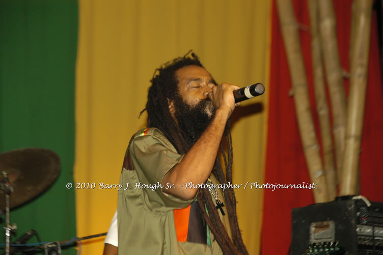 JAH Cure - Live In Concert @ Negril Escape Resort and Spa, December 15, 2009, One Love Drive, West End, Negril, Westmoreland, Jamaica W.I. - Photographs by Net2Market.com - Barry J. Hough Sr, Photographer/Photojournalist - Negril Travel Guide, Negril Jamaica WI - http://www.negriltravelguide.com - info@negriltravelguide.com...!