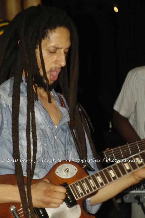 Julian Marley - Grammy Nominee & Son of the Legend Bob Marley - Live in Concert - Also featuring Ras Noble, Power Drill, Iron Head, & Robin Banks - Backing Band Roots Warrior, plus DJ Gemini @ One Love Reggae Concerts Series 09/10 @ Negril Escape Resort & Spa, February 2, 2010, One Love Drive, West End, Negril, Westmoreland, Jamaica W.I. - Photographs by Net2Market.com - Barry J. Hough Sr, Photographer/Photojournalist - The Negril Travel Guide - Negril's and Jamaica's Number One Concert Photography Web Site with over 40,000 Jamaican Concert photographs Published -  Negril Travel Guide, Negril Jamaica WI - http://www.negriltravelguide.com - info@negriltravelguide.com...!