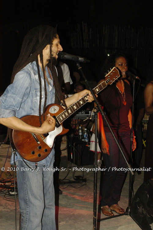 Julian Marley - Grammy Nominee & Son of the Legend Bob Marley - Live in Concert - Also featuring Ras Noble, Power Drill, Iron Head, & Robin Banks - Backing Band Roots Warrior, plus DJ Gemini @ One Love Reggae Concerts Series 09/10 @ Negril Escape Resort & Spa, February 2, 2010, One Love Drive, West End, Negril, Westmoreland, Jamaica W.I. - Photographs by Net2Market.com - Barry J. Hough Sr, Photographer/Photojournalist - The Negril Travel Guide - Negril's and Jamaica's Number One Concert Photography Web Site with over 40,000 Jamaican Concert photographs Published -  Negril Travel Guide, Negril Jamaica WI - http://www.negriltravelguide.com - info@negriltravelguide.com...!