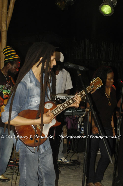 Julian Marley - Grammy Nominee & Son of the Legend Bob Marley - Live in Concert - Also featuring Ras Noble, Power Drill, Iron Head, & Robin Banks - Backing Band Roots Warrior, plus DJ Gemini @ One Love Reggae Concerts Series 09/10 @ Negril Escape Resort & Spa, February 2, 2010, One Love Drive, West End, Negril, Westmoreland, Jamaica W.I. - Photographs by Net2Market.com - Barry J. Hough Sr, Photographer/Photojournalist - The Negril Travel Guide - Negril's and Jamaica's Number One Concert Photography Web Site with over 40,000 Jamaican Concert photographs Published -  Negril Travel Guide, Negril Jamaica WI - http://www.negriltravelguide.com - info@negriltravelguide.com...!