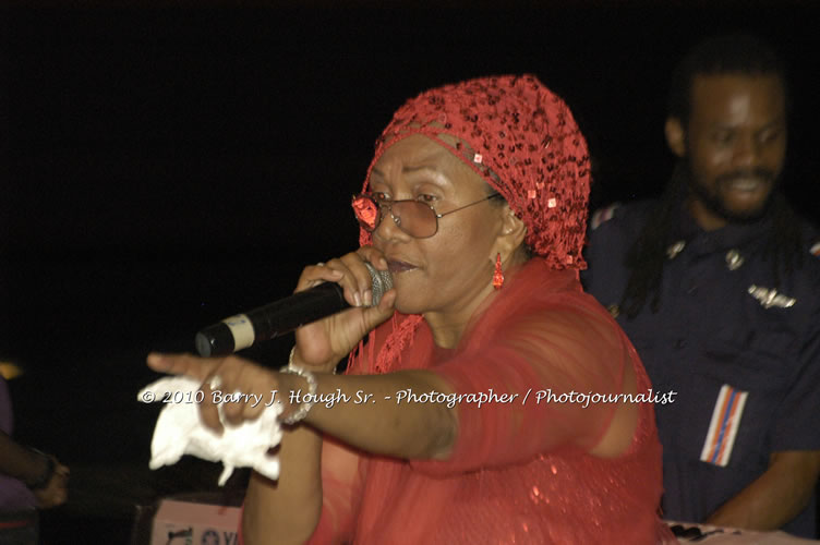 Marcia Griffiths & Edge Michael - Live In Concert - One Love Reggae Concert Series 09/10 @ Negril Escape Resort and Spa, December 29, 2009, One Love Drive, West End, Negril, Westmoreland, Jamaica W.I. - Photographs by Net2Market.com - Barry J. Hough Sr, Photographer/Photojournalist - Negril Travel Guide, Negril Jamaica WI - http://www.negriltravelguide.com - info@negriltravelguide.com...!