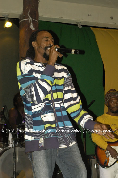 Queen Ifrica - Live In Concert - One Love Reggae Concert Series 09/10 @ Negril Escape Resort and Spa, January 5, 2010, One Love Drive, West End, Negril, Westmoreland, Jamaica W.I. - Photographs by Net2Market.com - Barry J. Hough Sr, Photographer/Photojournalist - Negril Travel Guide, Negril Jamaica WI - http://www.negriltravelguide.com - info@negriltravelguide.com...!