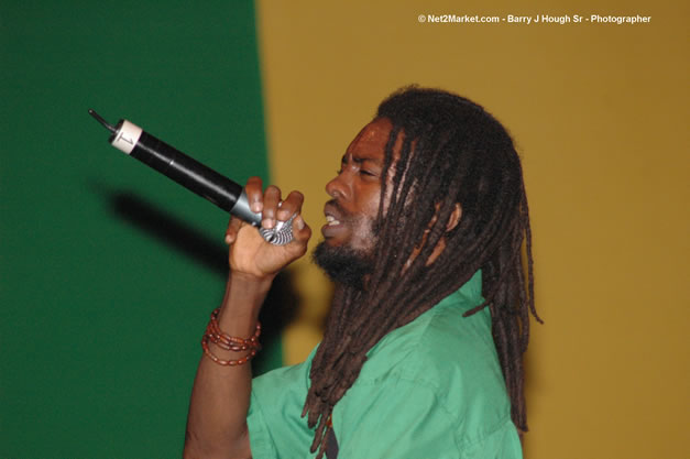 I Wayne @ Tru-Juice Rebel Salute 2007 - Saturday, January 13, 2007, Port Kaiser Sports Club, St. Elizabeth - Negril Travel Guide, Negril Jamaica WI - http://www.negriltravelguide.com - info@negriltravelguide.com...!