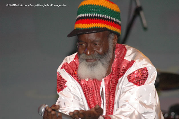 The Abyssinians @ Tru-Juice Rebel Salute 2007 - Saturday, January 13, 2007, Port Kaiser Sports Club, St. Elizabeth - Negril Travel Guide, Negril Jamaica WI - http://www.negriltravelguide.com - info@negriltravelguide.com...!