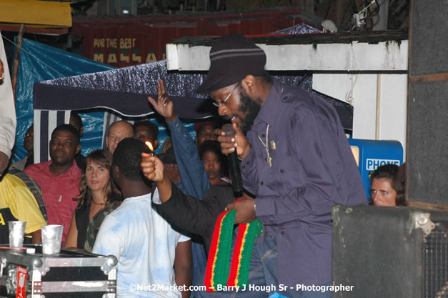 Tarrus Riley, Jimmy Riley, and Dwayne Stephensen - Money Cologne Promotions in association with "British Link Up" presents Summer Jam featuring She's Royal Tarrus Riley & Jimmy Riley - Plus Ras Slick, Sham Dawg, and Whiskey Bagio @ Roots Bamboo, Norman Manley Boulevard, Negril, Jamaica W.I. - Backed up Dean Fraser & The Hurricanne Band - MC Barry G and Rev. BB - July 25, 2007 - Negril Travel Guide.com, Negril Jamaica WI - http://www.negriltravelguide.com - info@negriltravelguide.com...!