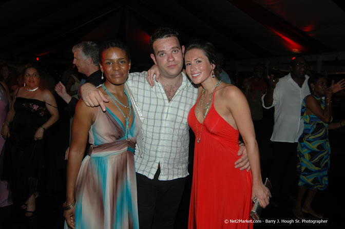 Party Rose Hall Great House - Virgin Atlantic Inaugural Flight To Montego Bay, Jamaica Photos - Sir Richard Bronson, President & Family, and 450 Passengers - Party at Rose Hall Great House, Montego Bay, Jamaica - Tuesday, July 4, 2006 - Negril Travel Guide, Negril Jamaica WI - http://www.negriltravelguide.com - info@negriltravelguide.com...!