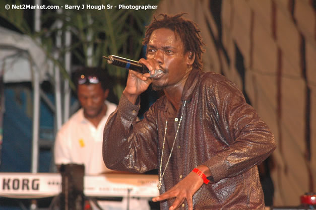 Kenyatta Hill @ Western Consciousness 2007 - Presented by King of Kings Productons - Saturday, April 28, 2007 - Llandilo Cultural Centre, Savanna-La-Mar, Westmoreland, Jamaica W.I. - Negril Travel Guide, Negril Jamaica WI - http://www.negriltravelguide.com - info@negriltravelguide.com...!