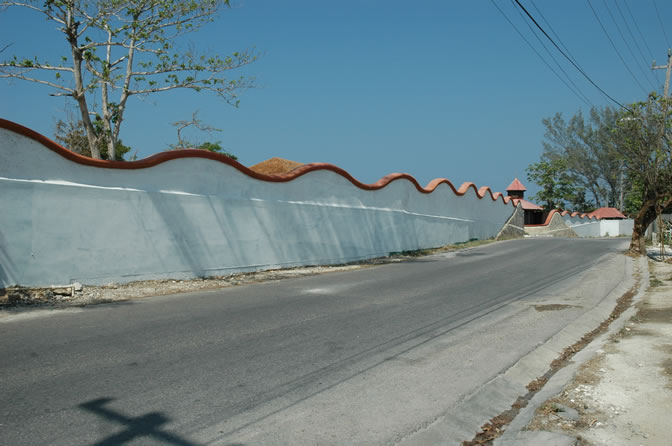 World Famous Rick's Cafe - Negril's West End Cliffs - Rebuilding After Ivan - Negril Travel Guide, Negril Jamaica WI - http://www.negriltravelguide.com - info@negriltravelguide.com...!